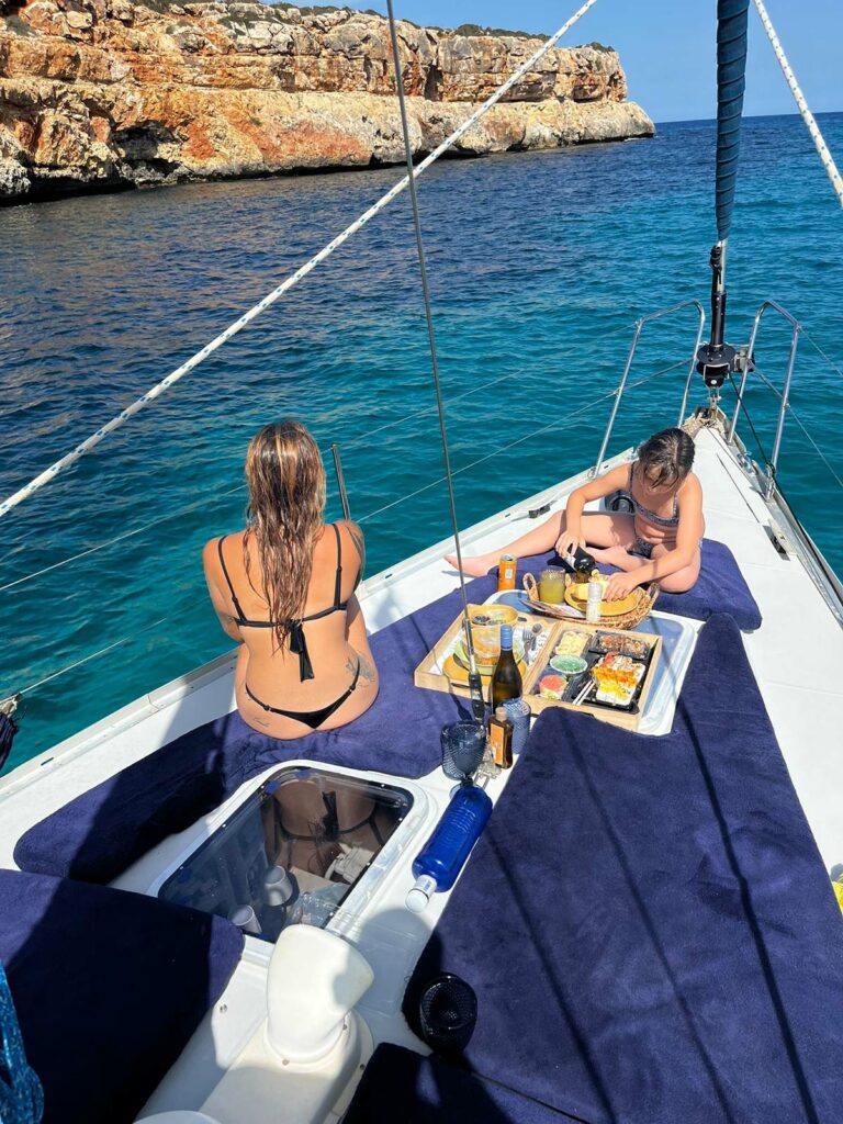 Charter Nautico Porto Cristo